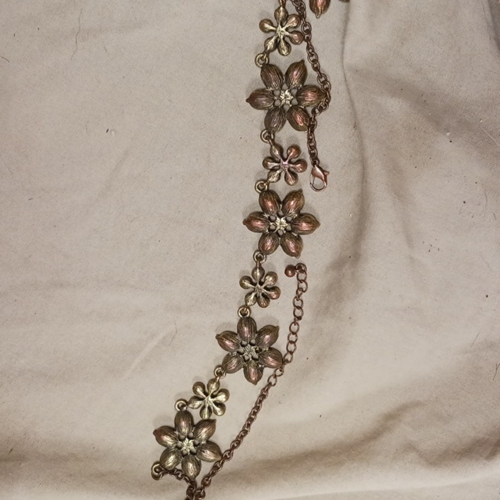 Necklace - Picture 4 of 4